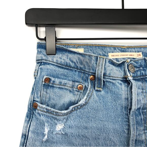 LEVI'S Ribcage Straight Ankle Denim Cutoff Shorts Light Wash 24 - Picture 2 of 9